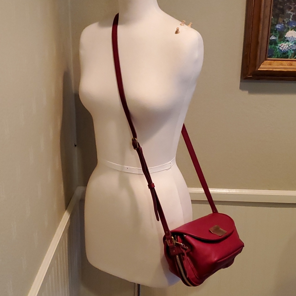 *SALE* Gryson maroon leather crossbody - Picture 3 of 13